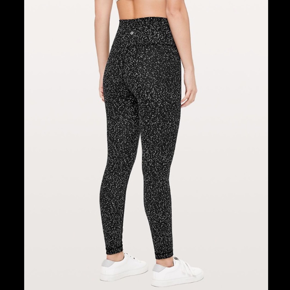 Lululemon- Wunder Under Super-High Rise 28” Length